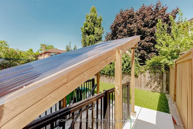 Additional image 35 of 44 Leatherhead Crt