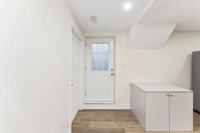 Additional image 26 of 59 Cobriza Cres