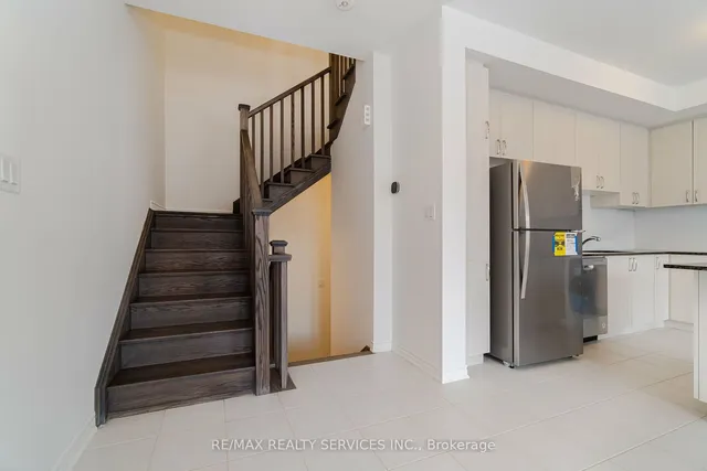 Additional image 16 of 10 MELMAR St