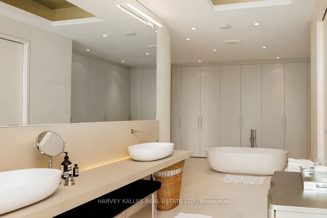 Additional image 15 of 50 Yorkville Ave Unit 4403