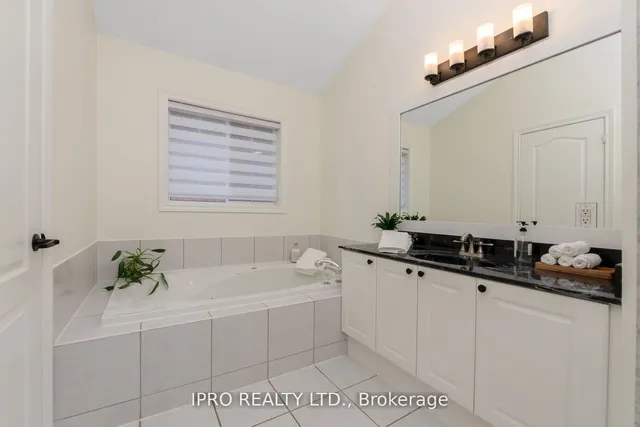 Additional image 19 of 37 Summer Valley Dr