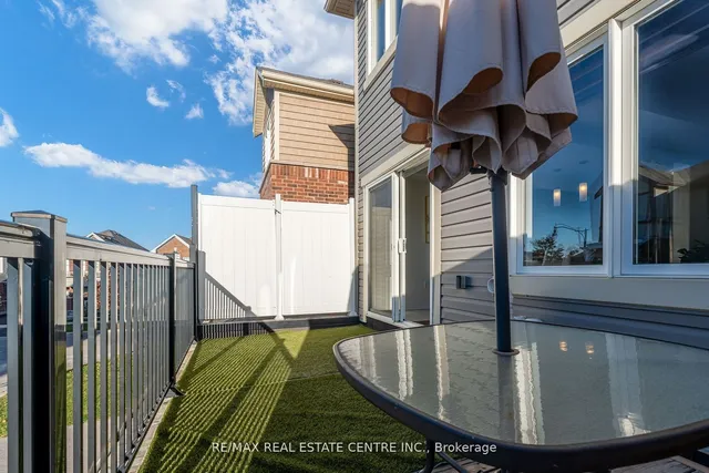 Additional image 24 of 4 Metro Cres