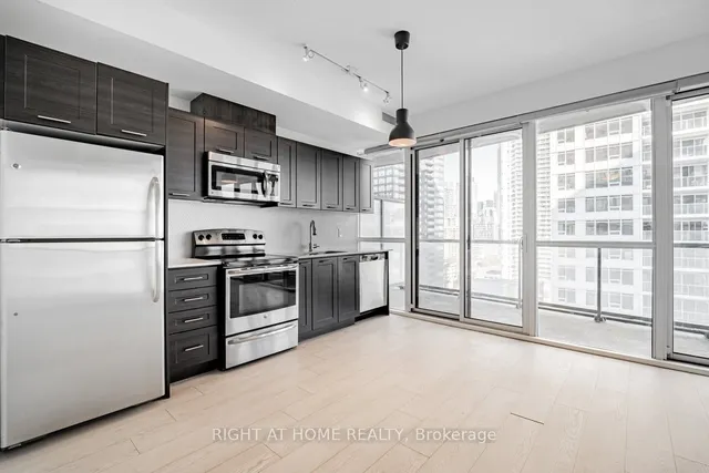Additional image 7 of 20 Bruyeres Mews Unit 1809