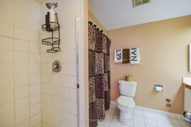 Additional image 16 of 77 Harbour Sq Unit 1909