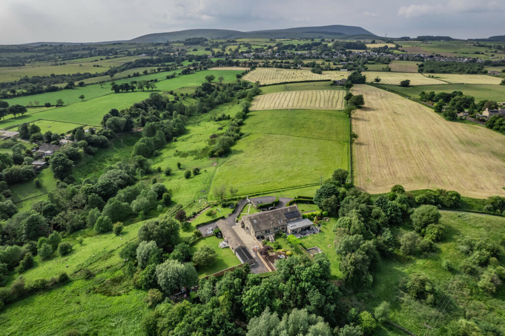 Additional image 5 of Cuckstool Lane, Fence, BB12