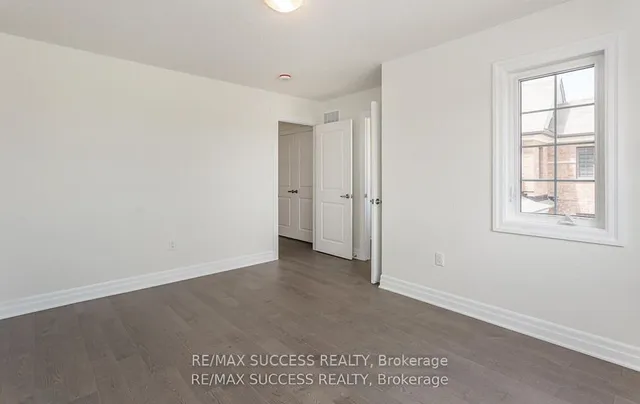 Additional image 24 of 588 Queen Mary Dr