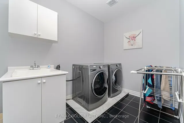 Additional image 27 of 71 Squire Ellis Dr