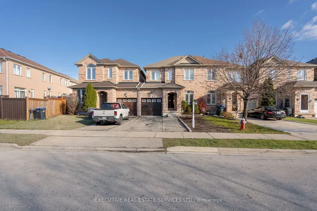 Additional image 2 of 13 Percy Gate