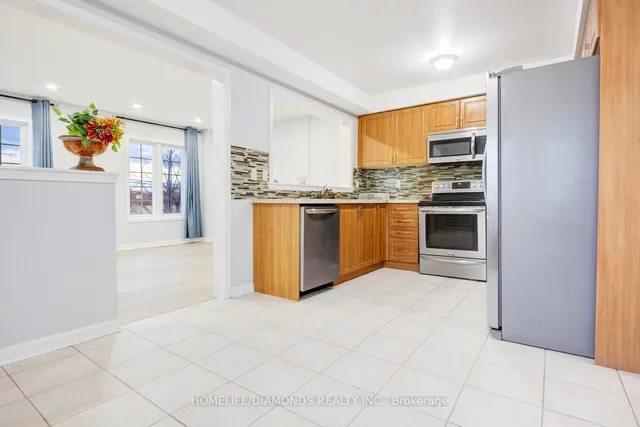 Additional image 10 of 250 RICHVALE Dr Unit 11