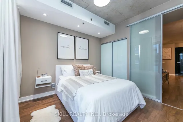 Additional image 19 of 20 Gladstone Unit# 501 Ave