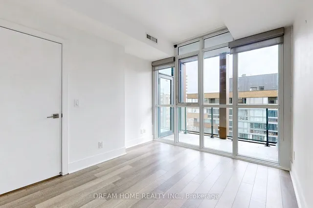 Additional image 7 of 32 Davenport Rd Unit 1306