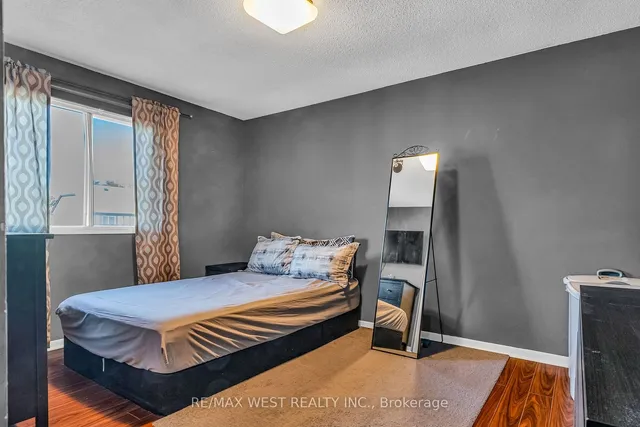 Additional image 30 of 2 Dailing Gate Unit 19