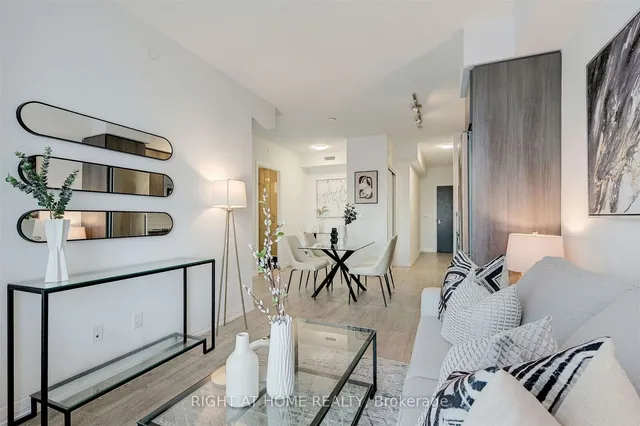 Additional image 20 of 101 Erskine Ave Unit 804