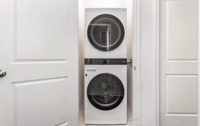 Additional image 35 of 69 Hayrake St