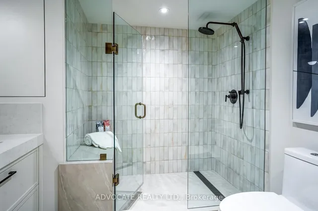 Additional image 23 of 1166 Bay St Unit 1105