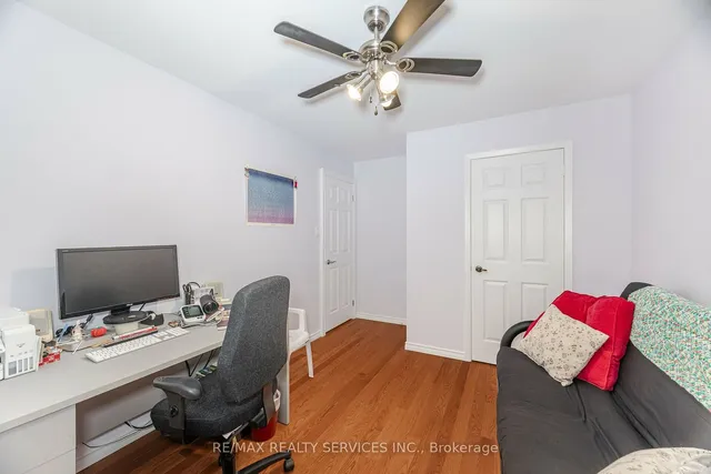 Additional image 25 of 16 Montrose Pl