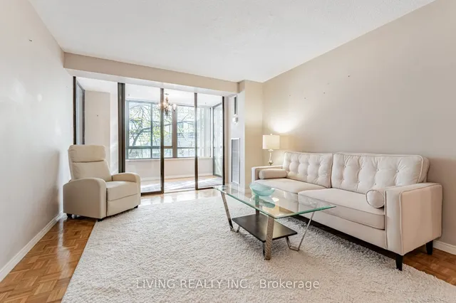 280 Simcoe St Unit 308