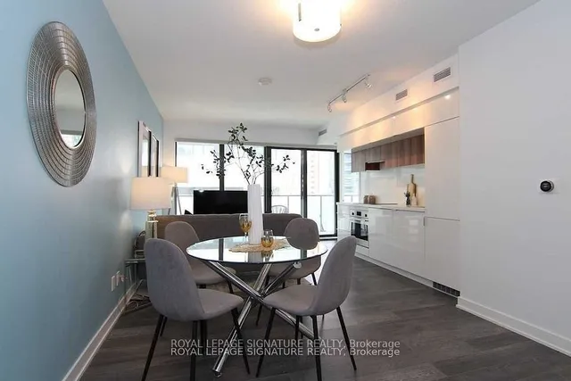 Additional image 8 of 185 Roehampton Ave Unit 303