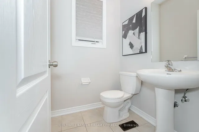 Additional image 18 of 49 Campwood Cres