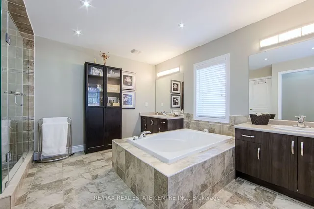 Additional image 18 of 30 Deanston Crt