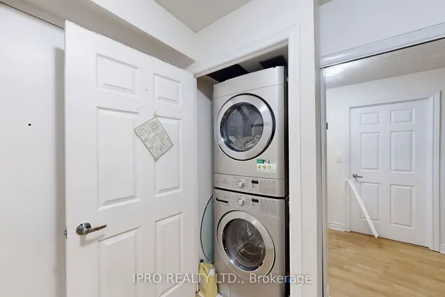 Additional image 31 of 225 Wellesley St Unit 701