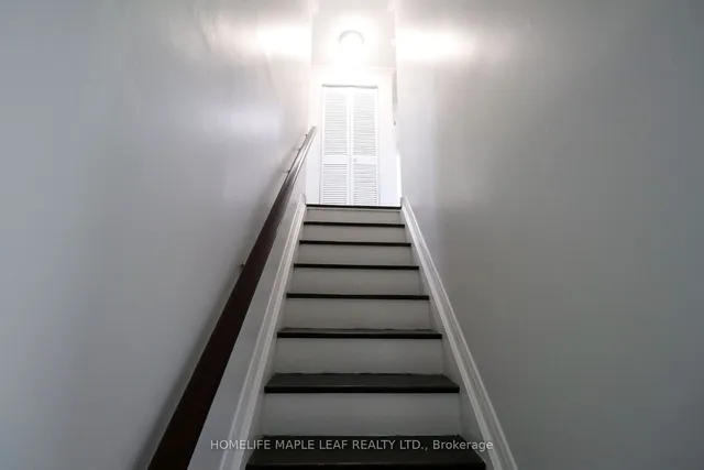 Additional image 16 of 59 Lexington Ave Unit 18