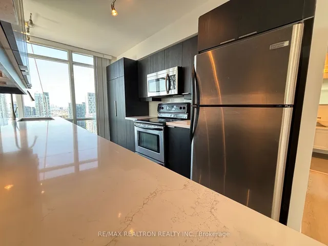 Additional image 10 of 15 Fort York Blvd Unit 3812
