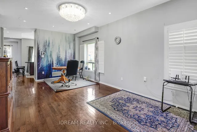 Additional image 6 of 36 Flurry Circ