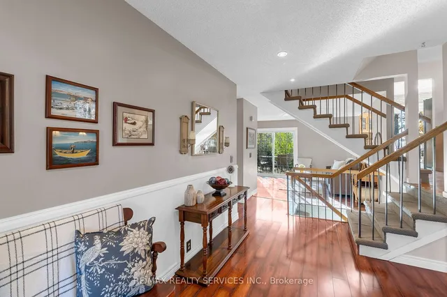 Additional image 7 of 107 Royal Palm Dr