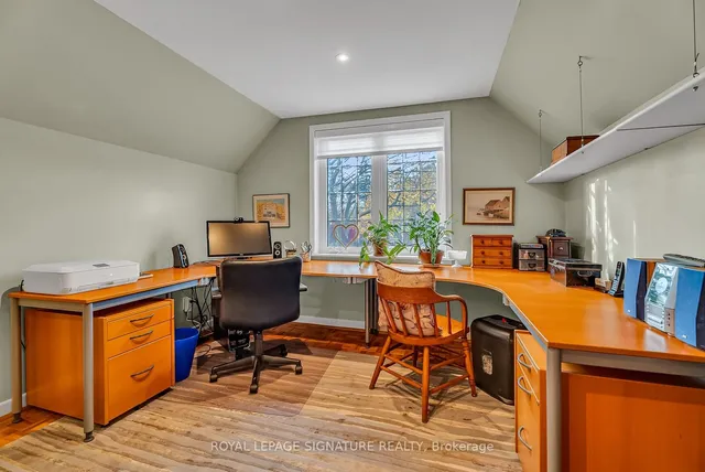 Additional image 24 of 26 Lia Cres