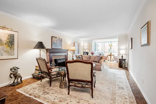 Additional image 5 of 278 Bloor St Unit 905