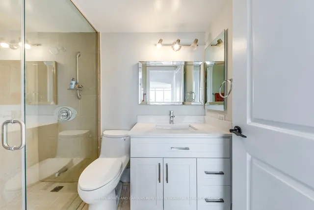 Additional image 21 of 650 Lawrence Ave Unit 518