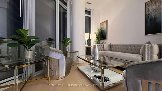 138 Downes St Unit PH112