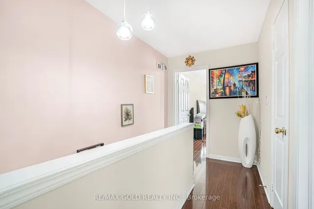 Additional image 20 of 95 Mount Fuji Cres