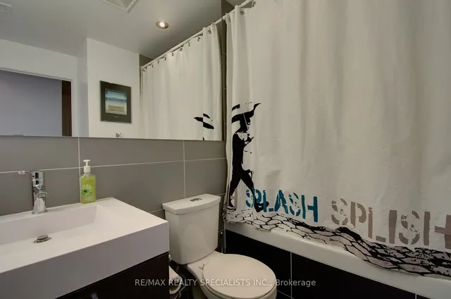 Additional image 9 of 318 King St Unit 318