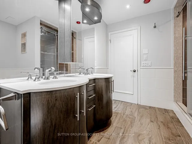 Additional image 17 of 211 QUEENS QUAY WEST Unit 1116