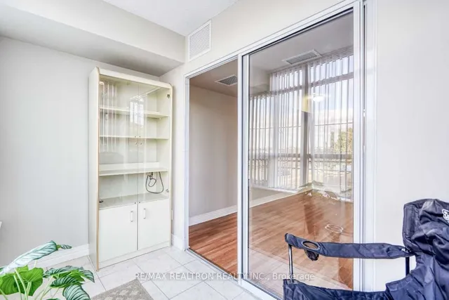 Additional image 10 of 100 Scottfield Dr Unit 216