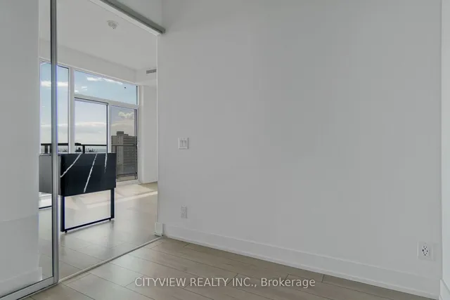 Additional image 18 of 270 Dufferin St Unit 1104