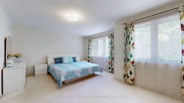 Additional image 17 of 83 Mondeo Dr Unit 150