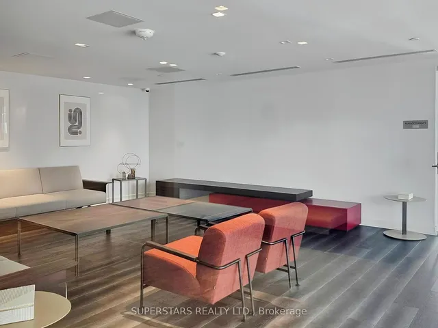 Additional image 34 of 1 Gloucester St Unit 609