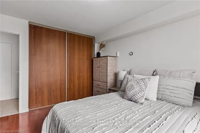 Additional image 9 of 17 KNIGHTSBRIDGE Rd Unit 1104