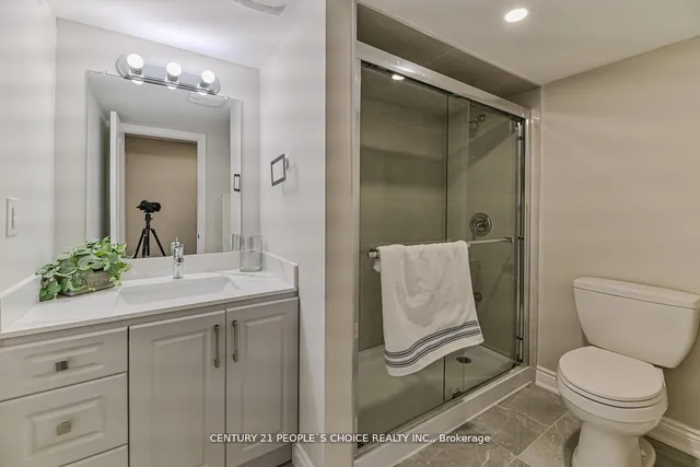 Additional image 35 of 31 Angelgate Rd