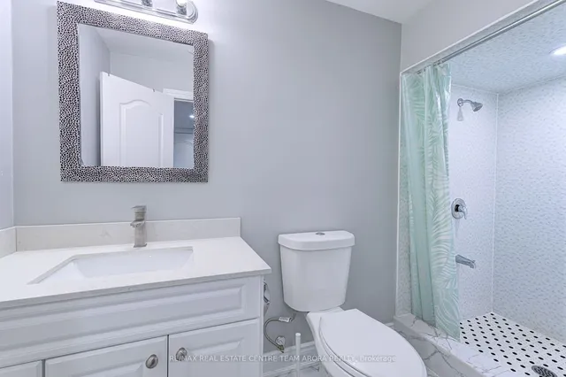 Additional image 26 of 29 Adventura Rd