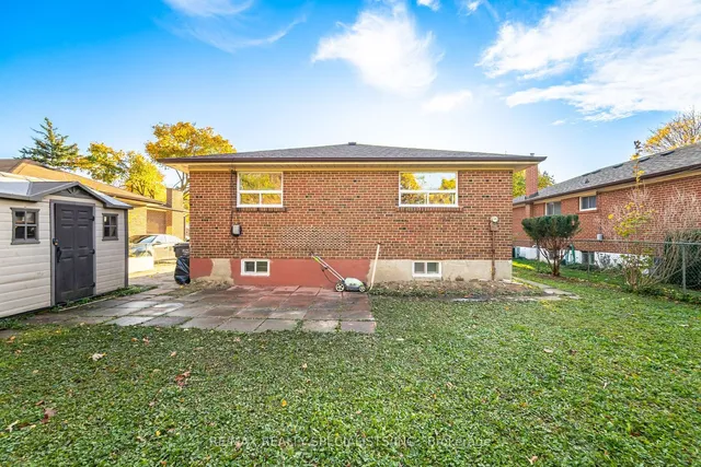 Additional image 40 of 18 Sanford Cres