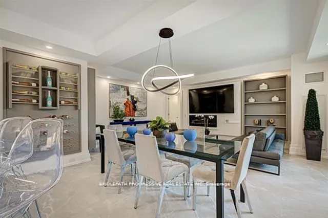 Additional image 20 of 3 Southvale Dr Unit 301