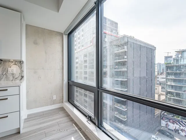 Additional image 12 of 458 Richmond St Unit 806