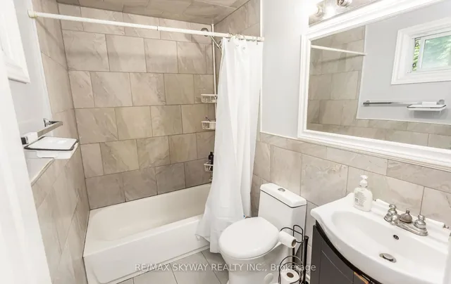 Additional image 20 of 45 Hoskins Sq