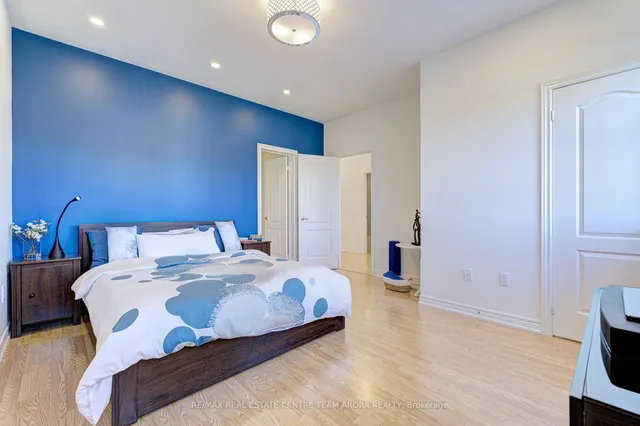 Additional image 23 of 46 Angelgate Rd