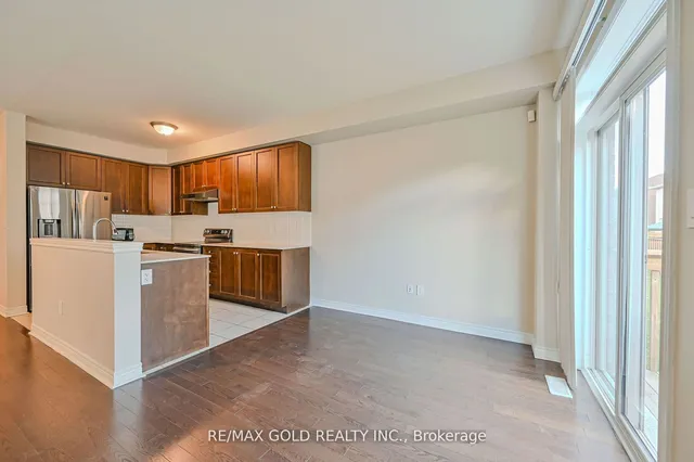 Additional image 11 of 101 Finegan Circ