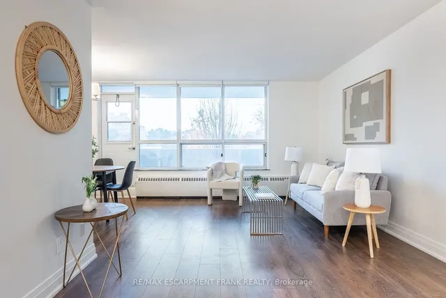 Additional image 16 of 45 Southport St Unit 212